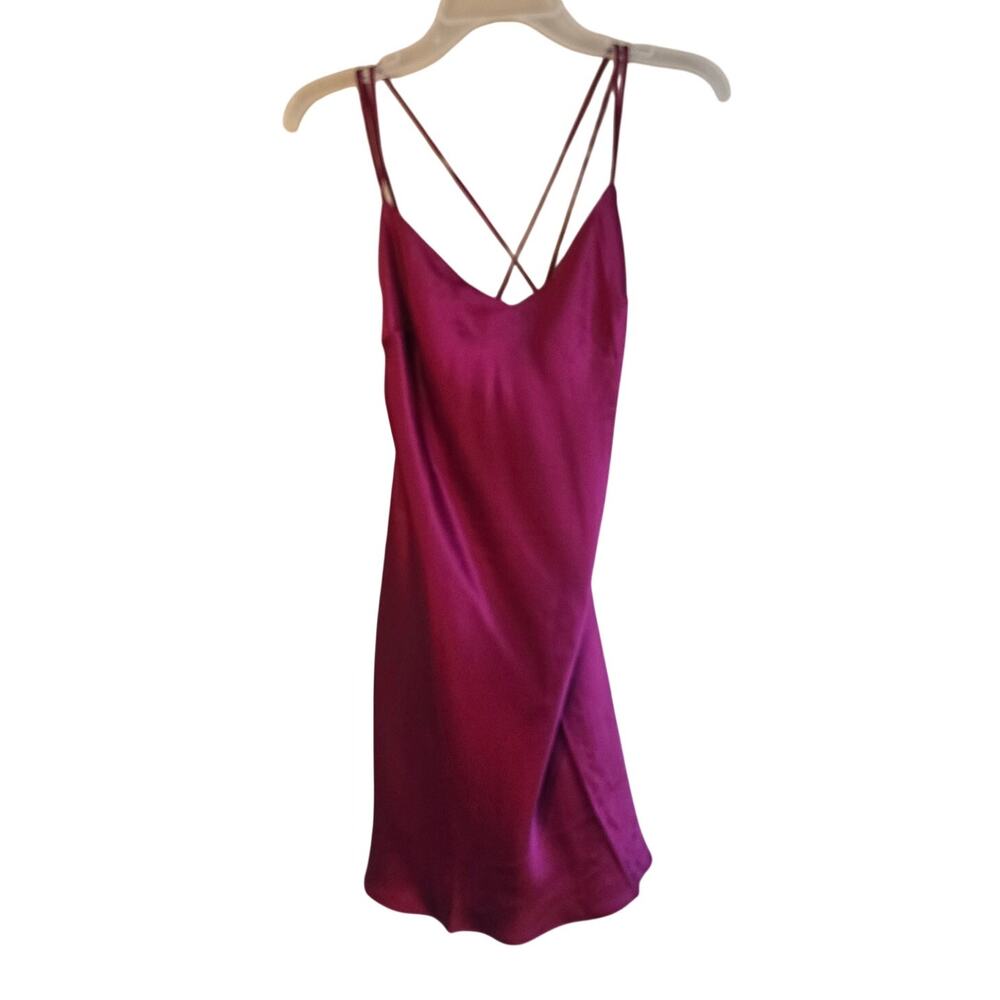 Silksilky red cross back slip size xs nwot